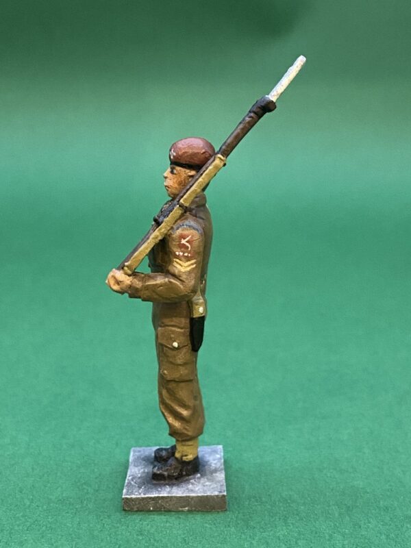 54mm Metal Cast Toy Soldier. Parachute Regiment Standing